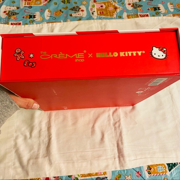 The Creme Shop Hello Kitty Sleep Mask Silk Bath Bomb Spa Headband! - Picture 14 of 15